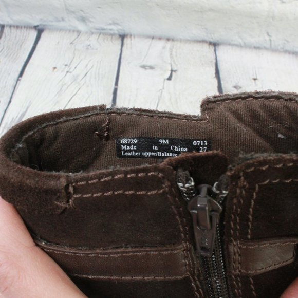 Clarks Brown Suede Braided Strap Side Zip Ankle Booties Size 9 M - Picture 8 of 9